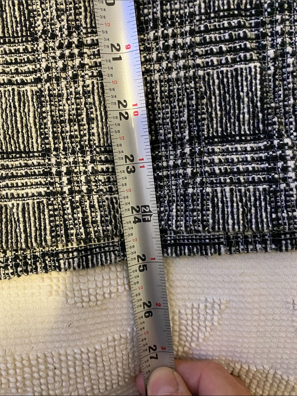 Banana Republic Black and White Plaid Pencil Skirt, thick skirt - Picture 4 of 7